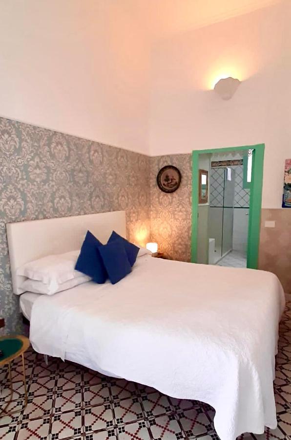 Villa La Terrazza Suites Соренто Екстериор снимка