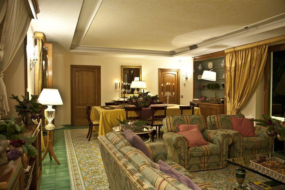 Villa La Terrazza Suites Соренто Екстериор снимка