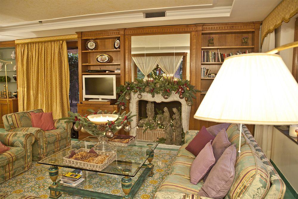 Villa La Terrazza Suites Соренто Екстериор снимка