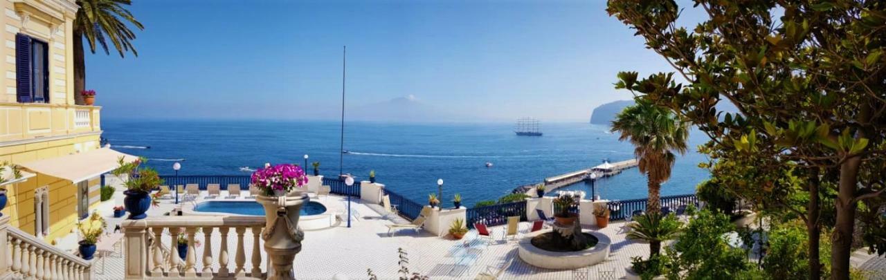 Villa La Terrazza Suites Соренто Екстериор снимка